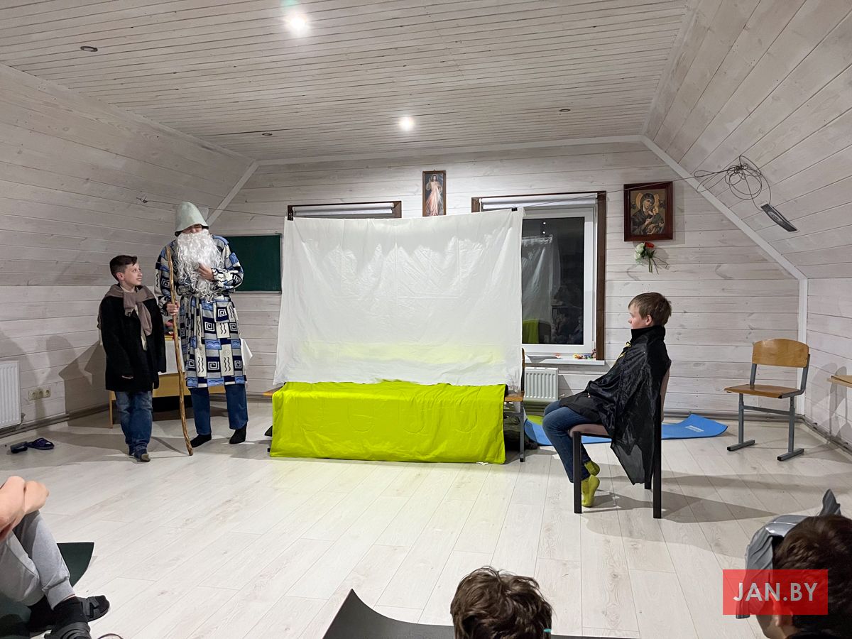 Рысь распавядае пра лёс намесніка Гондару