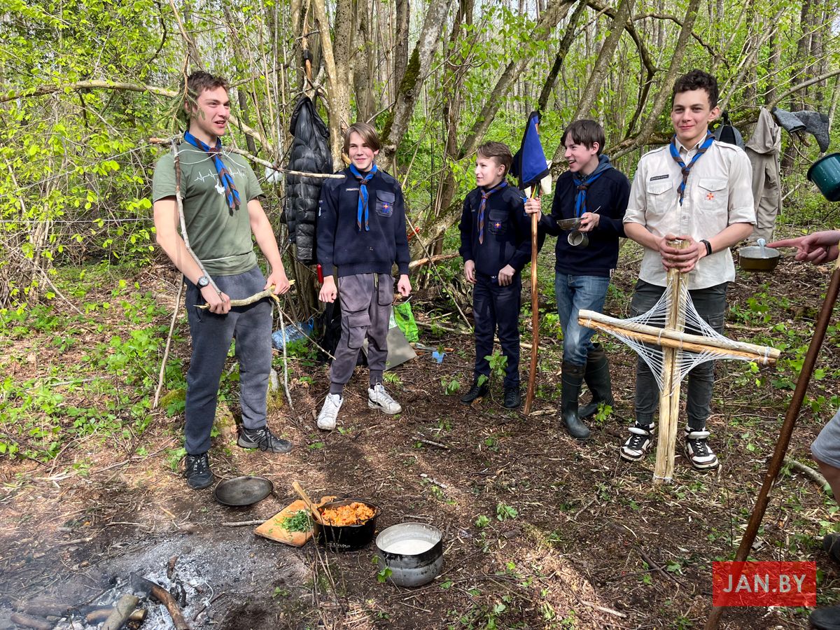 Крумкач запрашае да сябе